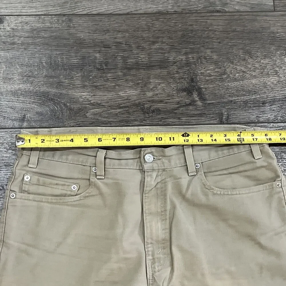 Vintage Y2K 90s Levi’s 550 Relaxed Fit Tan Jeans Men’s Size 36x30 Made In USA